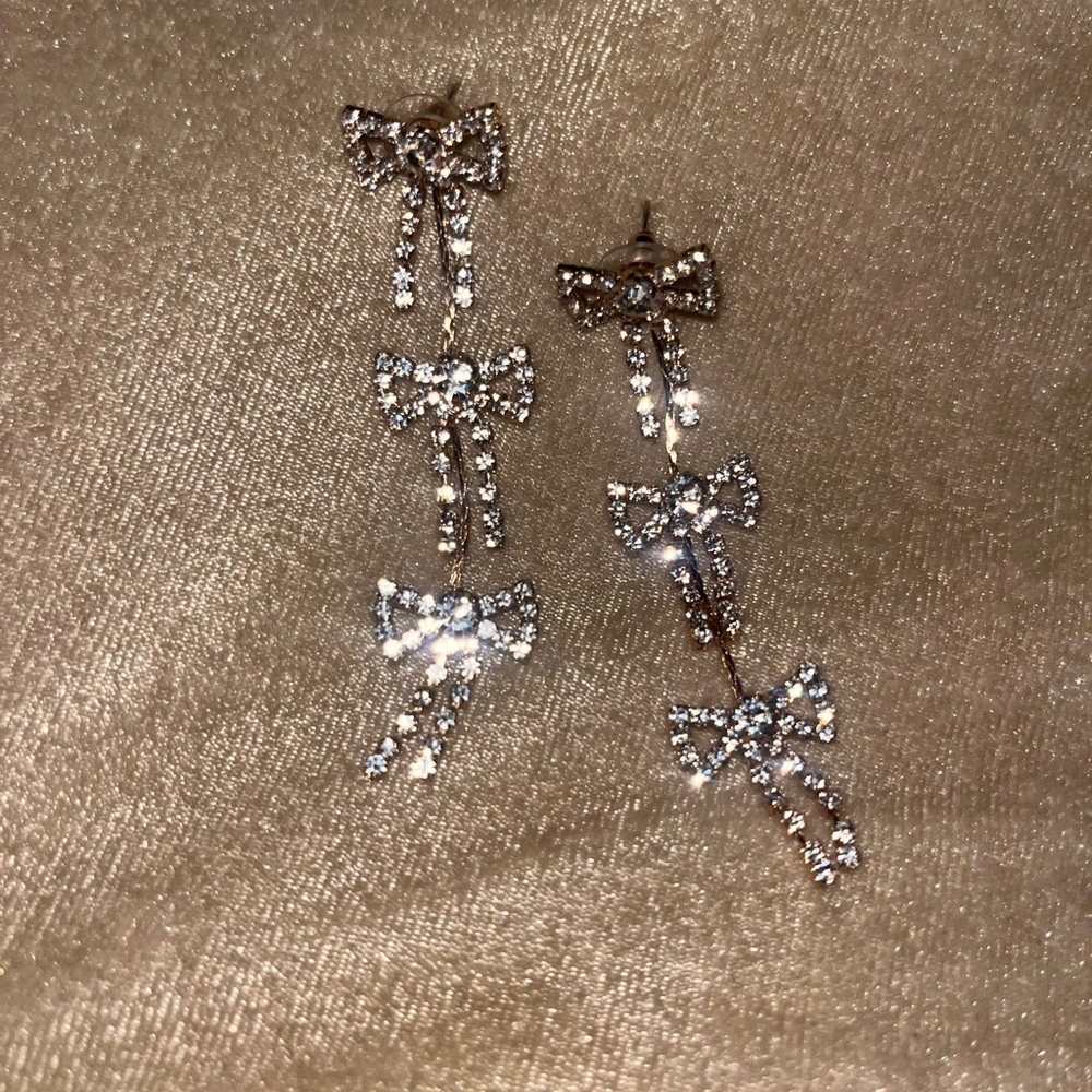 Triple bow earrings